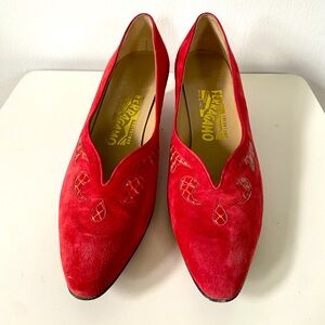 Salvatore Ferragamo Vintage 1980's Red Suede low heel pump sz 8